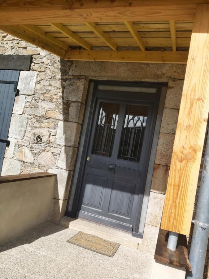 Beautiful 2 Bed With Swimming Pool Holiday home Pageas