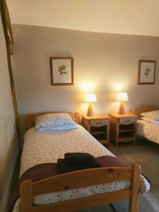 Beautiful 2 Bed With Swimming Pool * Pageas