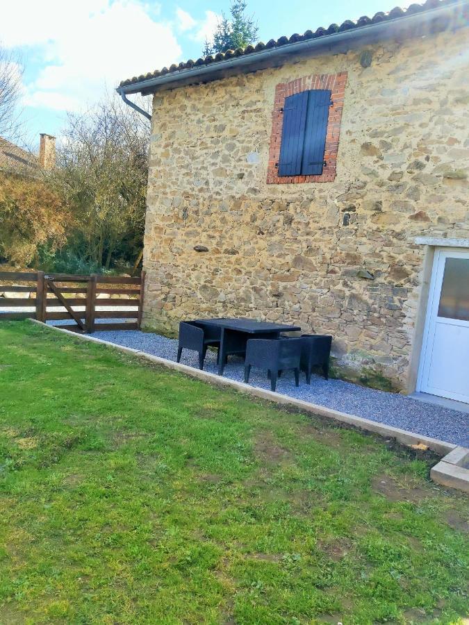 Beautiful 2 Bed With Swimming Pool Holiday home *