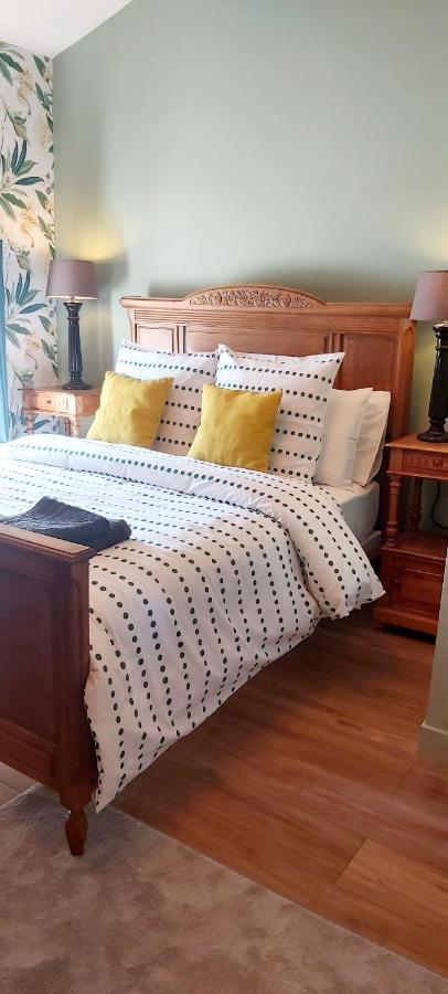 Holiday home Beautiful 2 Bed With Swimming Pool Pageas