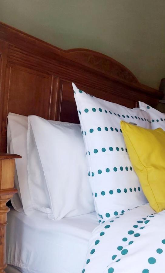Beautiful 2 Bed With Swimming Pool Pageas